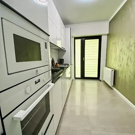 Pearly Gates 5 * Mamaia